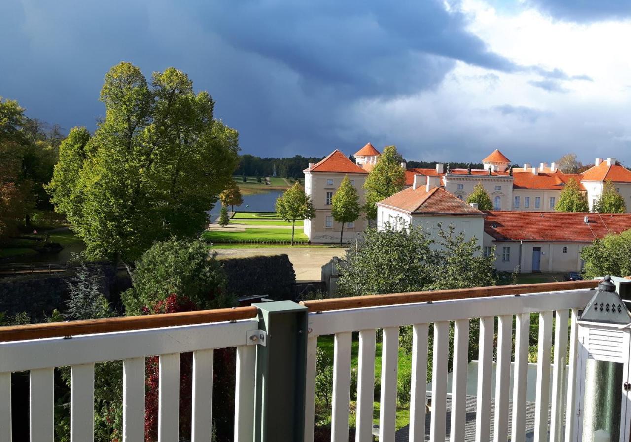 Loggiahaus Am Schloss, 5 Ferienwohnungen, Teils Mit Schloss- Und Seeblick Rheinsberg Dış mekan fotoğraf