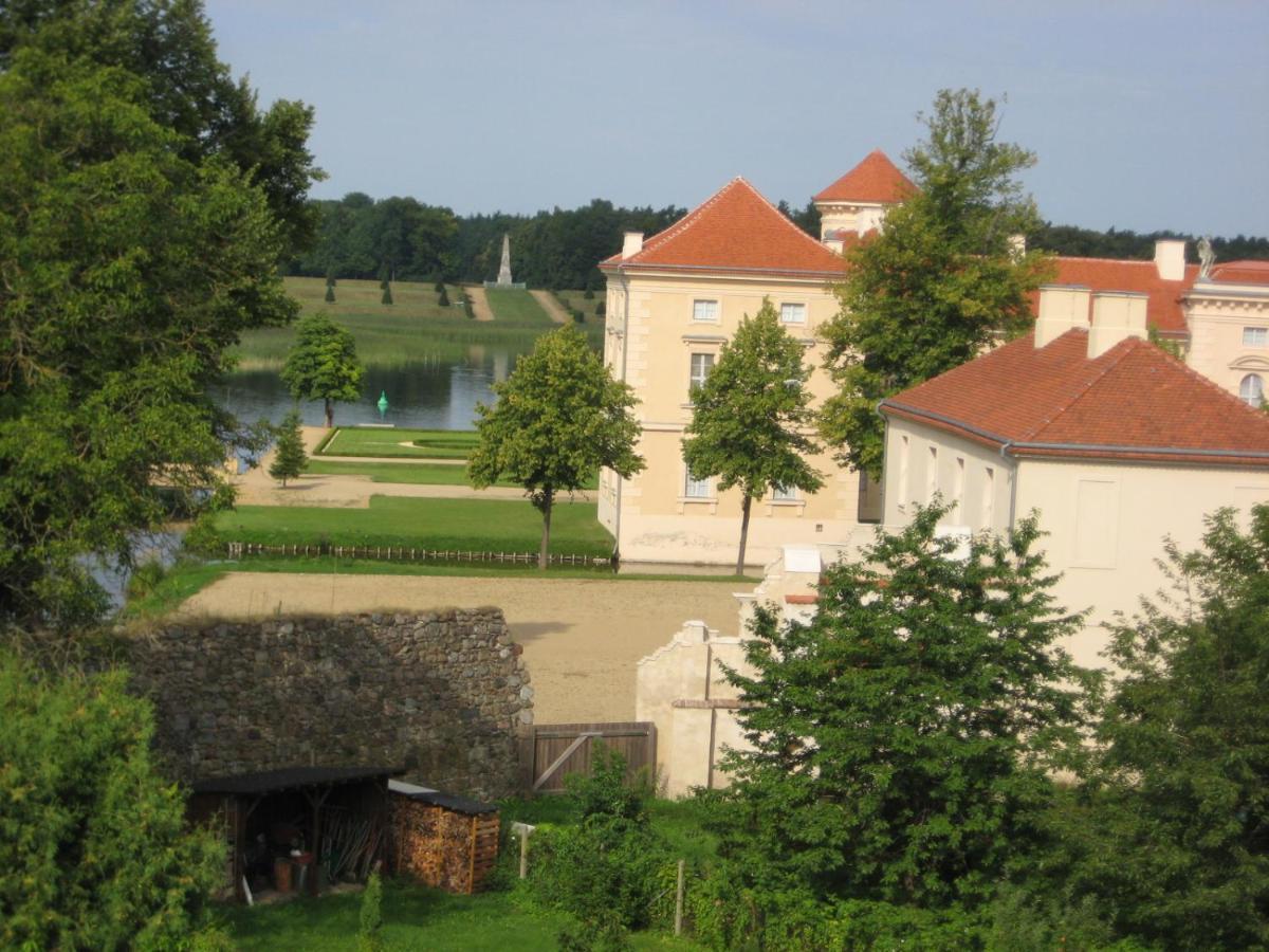 Loggiahaus Am Schloss, 5 Ferienwohnungen, Teils Mit Schloss- Und Seeblick Rheinsberg Dış mekan fotoğraf