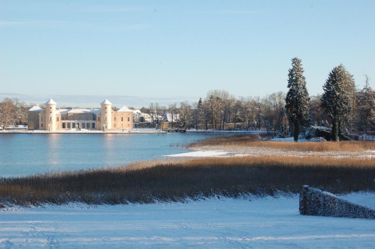 Loggiahaus Am Schloss, 5 Ferienwohnungen, Teils Mit Schloss- Und Seeblick Rheinsberg Dış mekan fotoğraf